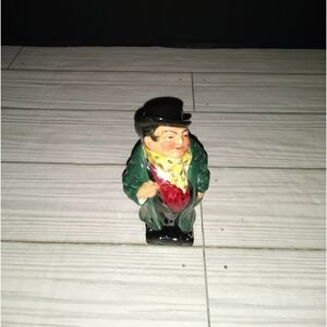 Royal Doulton Vtg Mini Tony Weller 4" Porcelain Figurine England Charles Dickens